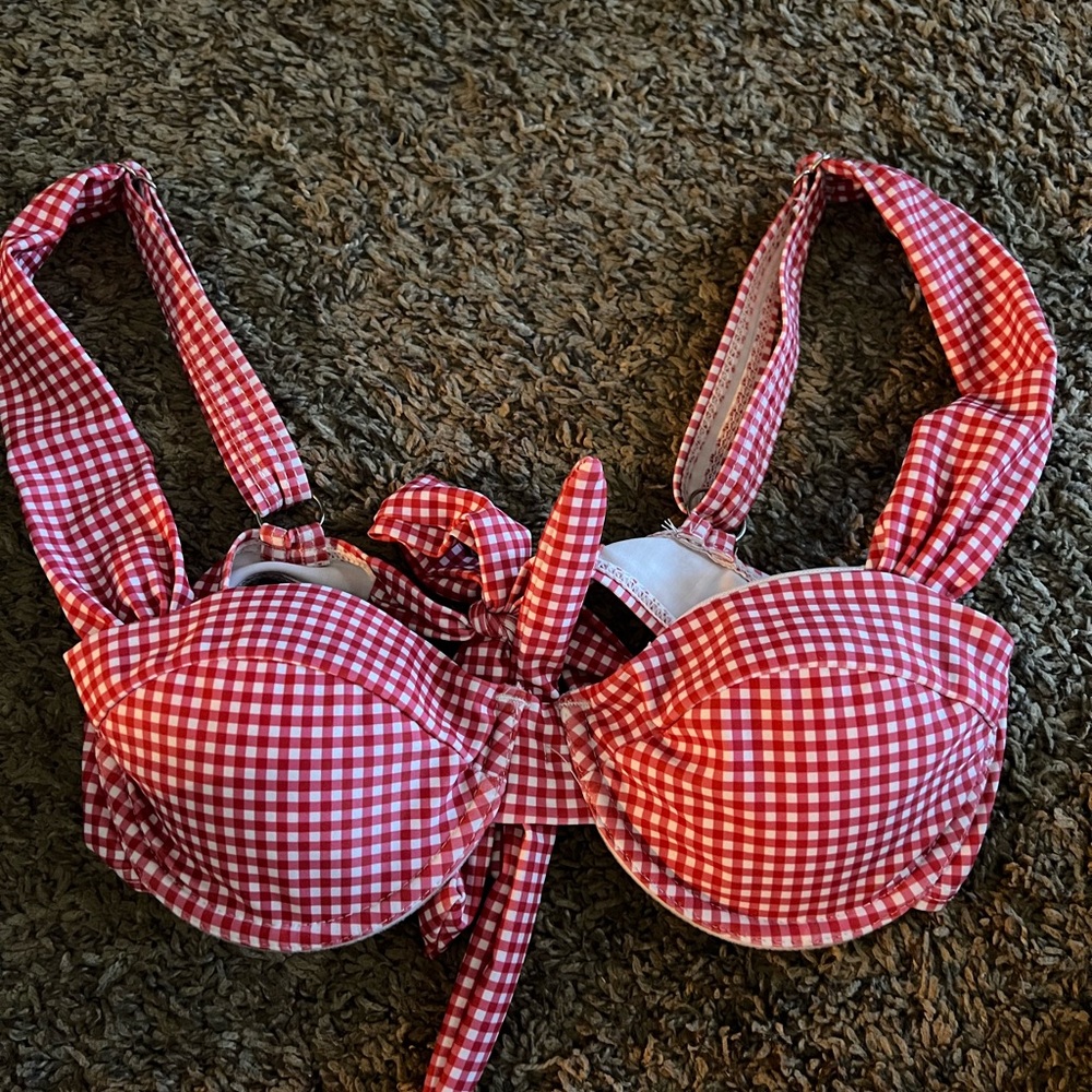 SHEIN Red Gingham Bikini Top, S
